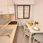 Apartment Sofia Cozy - Underground Private Parking