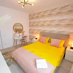 Apartment Sofia Cozy - Underground Private Parking