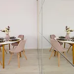 Apartment Sofia Cozy - Underground Private Parking *