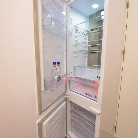 Sofia Cozy - Underground Private Parking * Bucureşti