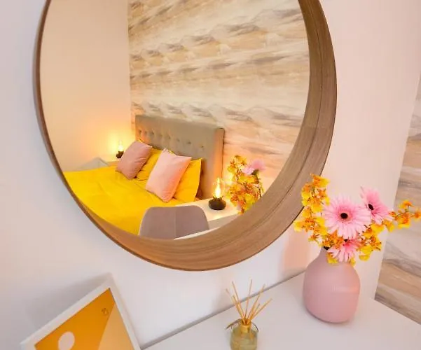 Sofia Cozy - Underground Private Parking Apartment