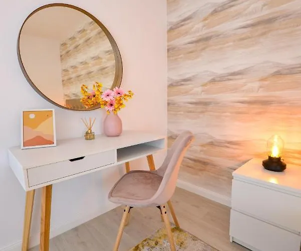 Sofia Cozy - Underground Private Parking Apartment