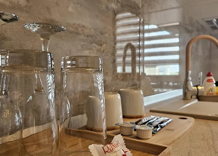 Sofia Cozy - Underground Private Parking Apartment *