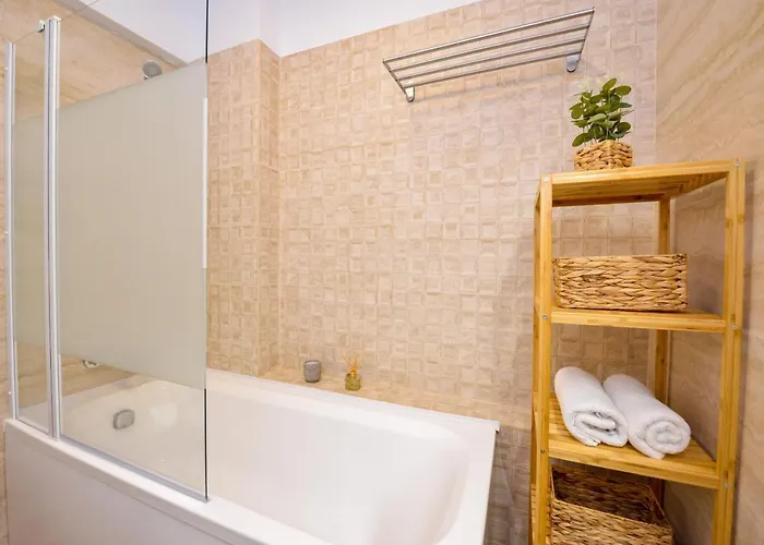 Sofia Cozy - Underground Private Parking Apartment Bucharest