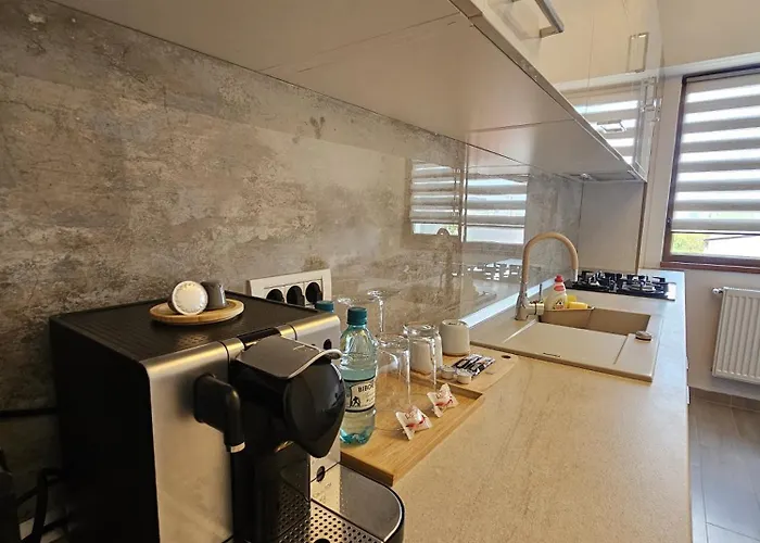 Sofia Cozy - Underground Private Parking Apartment *