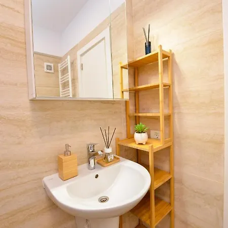 Apartamento Sofia Cozy - Underground Private Parking Bucarest