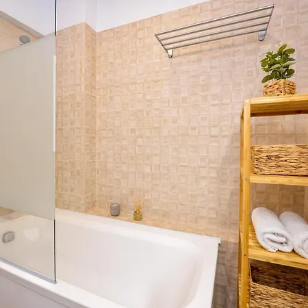 Sofia Cozy - Underground Private Parking Apartamento Bucarest